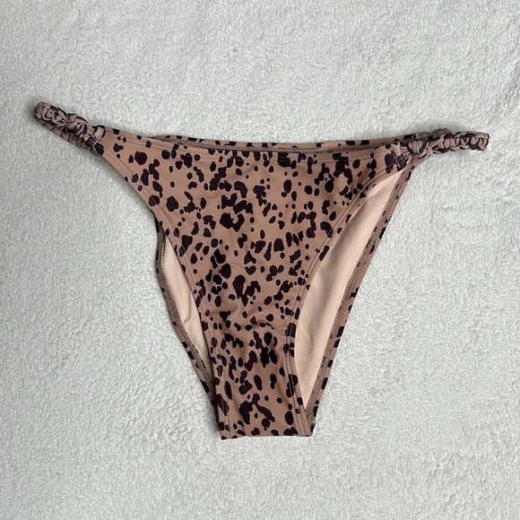 New with tags brown cheetah print bikini with braided rope straps.Medium - Picture 3 of 11